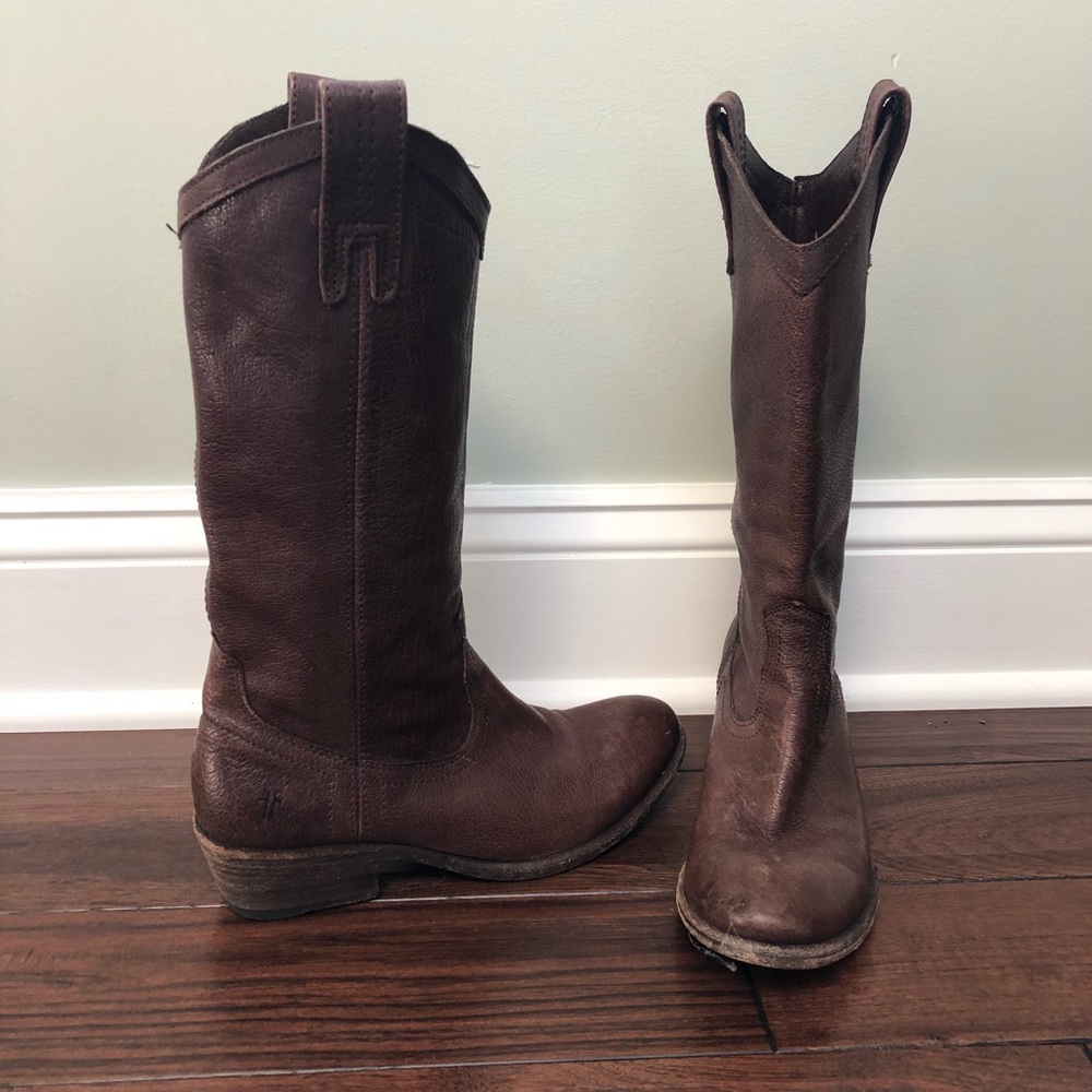 Women’s Frye Billy Pull On Boot size 6